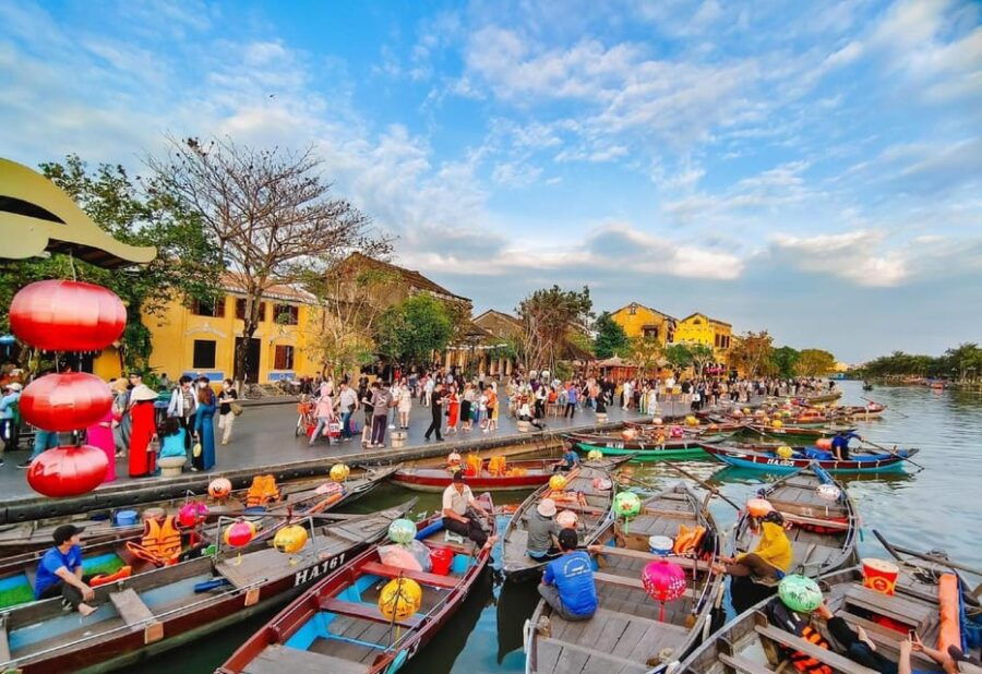 Chan May Port to Hoi an Ancient Town by Private Car
