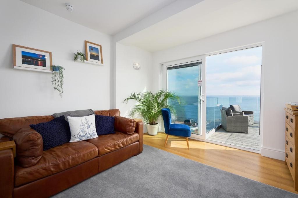 Channel View Boutique Hotel – Adults Only Review