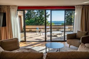 Château De Fiac - Luxurious Hotel & Spa - Hotel Overview