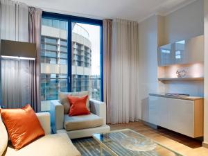 Cheval Three Quays at The Tower of London - Location and Accessibility