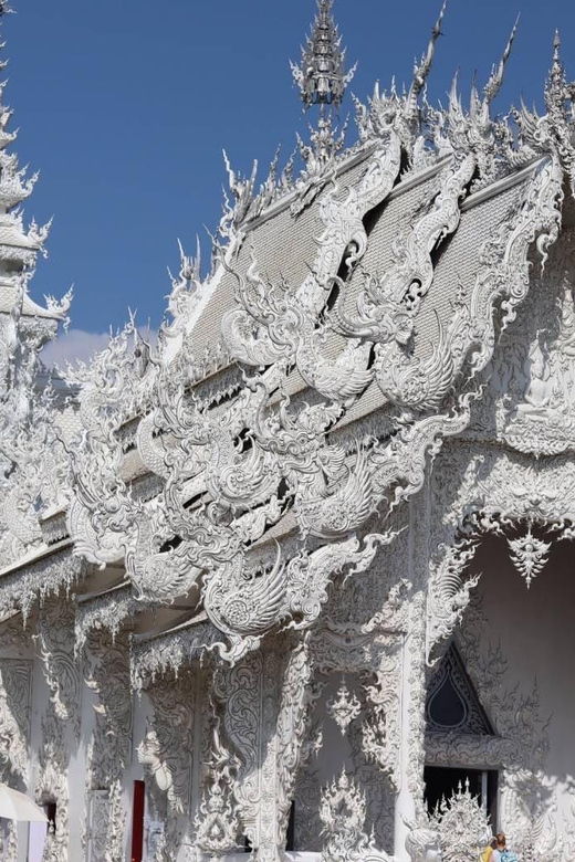 Chiang Rai White & Blue Temple, Black Museum, Lalitta Cafe - Tour Overview