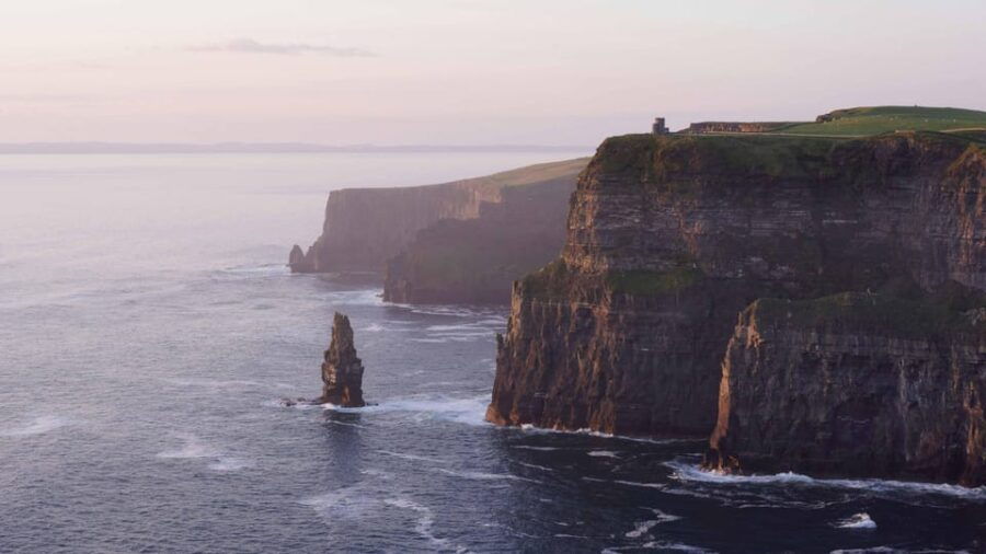 Cliffs of Moher, Burren, Bunratty Private Chauffeur Tour