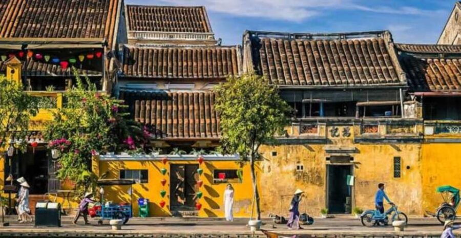 COCONUT JUNGLE-HOI AN CITY-BOAT RIDE-RELEASE FLOWER LANTERN
