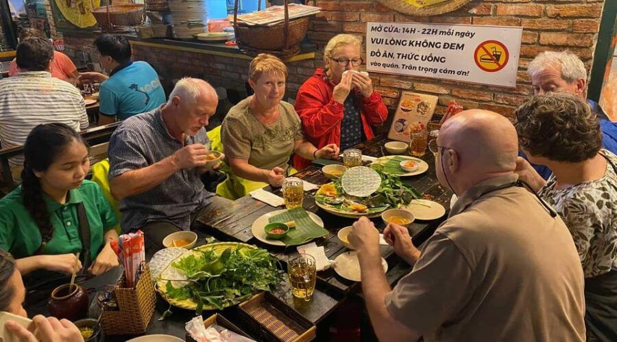 Cyclo Tour and Local Street Food Delights