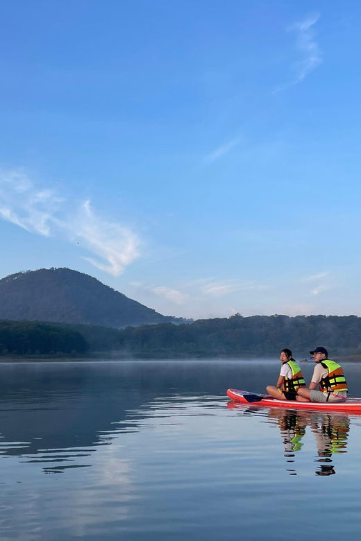 Da Lat: TREKKING PINHAT - SUP/KAYAK AT TUYEN LAM LAKE - Overview of the Experience