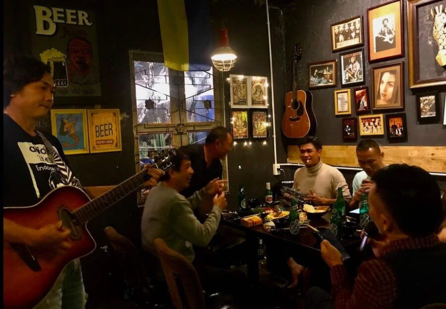 Da Nang: Explore City, Drink Local Beer and Foods Tasting