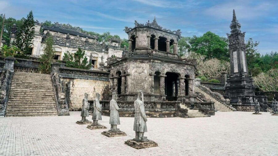 Da Nang: Full-Day Excursion to Hue City and Hai Van Pass
