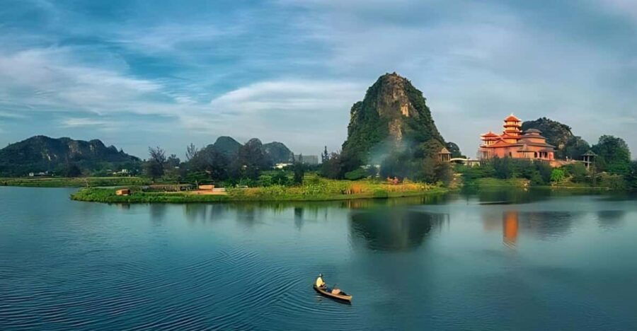 Da Nang/Hoi An: My Son Sanctuary & Marble Mountain Tour