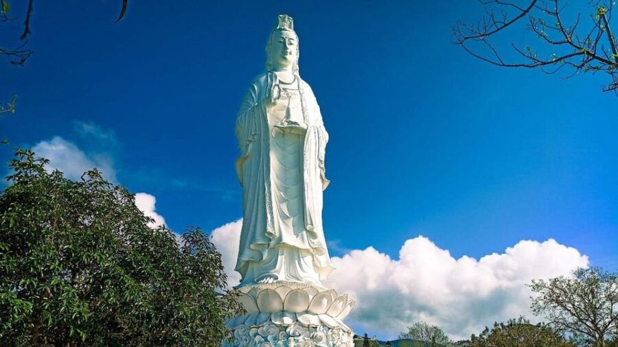 Da Nang/Hoi An:Marble Mountains,Lady Buddha,Da Nang By Night