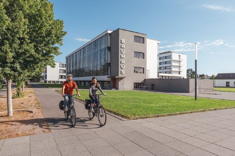 Dessau: Bauhaus Buildings Cycling Tour