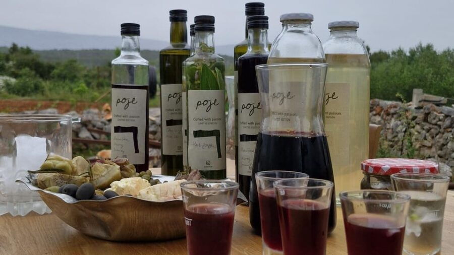 Dinner or Cooking Class in a UNESCO-Protected Family Field