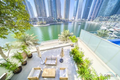 Distinguished 4BR Villa With 2 Assistant'S Room at Marinascape Dubai Marina by Deluxe Holiday Homes - Property Overview