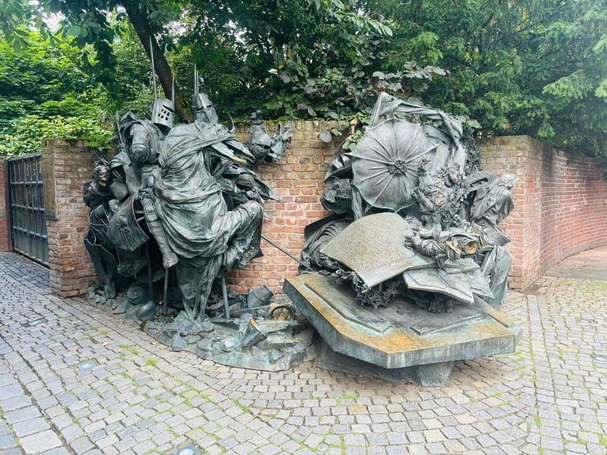 Düsseldorf: Old Town Historical Walking Tour With GEO EPOCHE