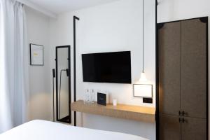 Eiffel Tower Esteem - Room Types and Amenities