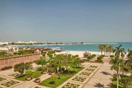 Emirates Palace Mandarin Oriental, Abu Dhabi - Hotel Overview and Location