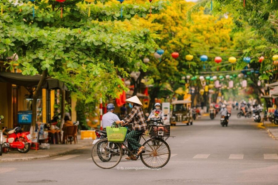 Explore The Famous Places in Hanoi In Half Day