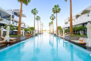 FIVE Palm Jumeirah Dubai - Overview and Location