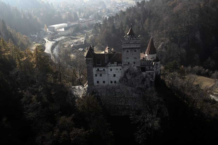 Fly Over Bran Castle and Brasov Region: Helicopter Tour