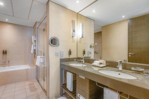 Four Points by Sheraton Al Ain - Hotel Overview and Location