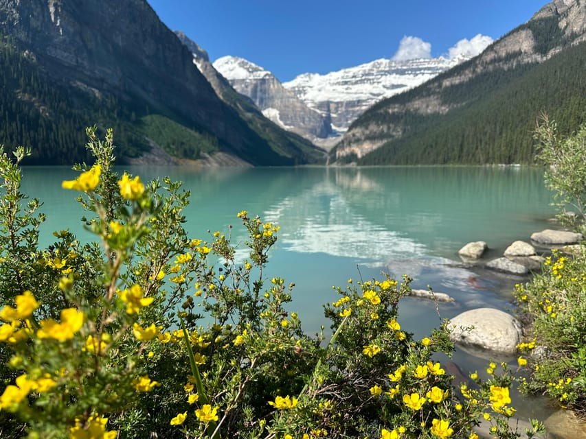 From Banff: Moraine Lake Sunset and Lake Louise Dinner