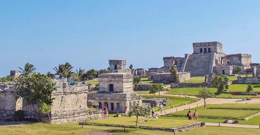 From Cancún/Playa Del Carmen: Tulum Ruins Guided Tour