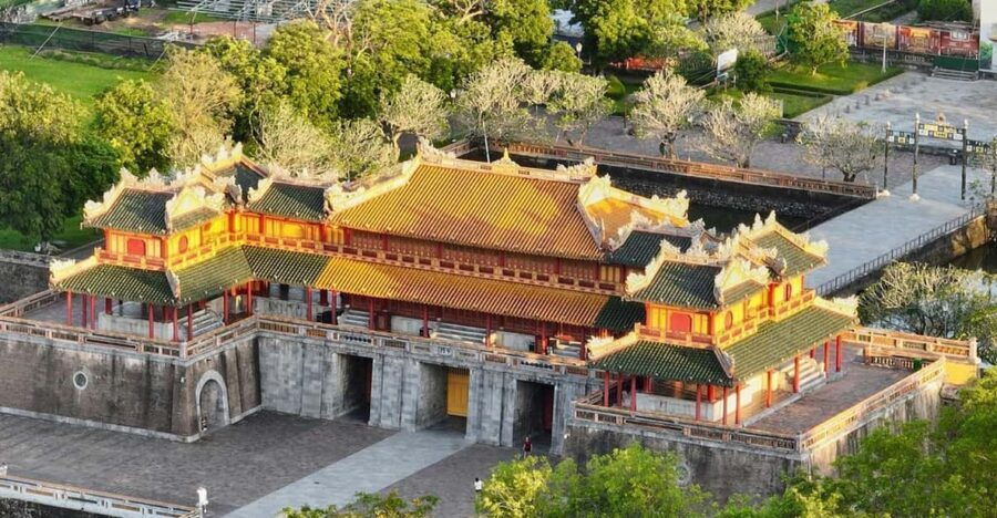 FROM DA NANG: DISCOVER HUE IMPERIAL CITY – HAI VAN PASS