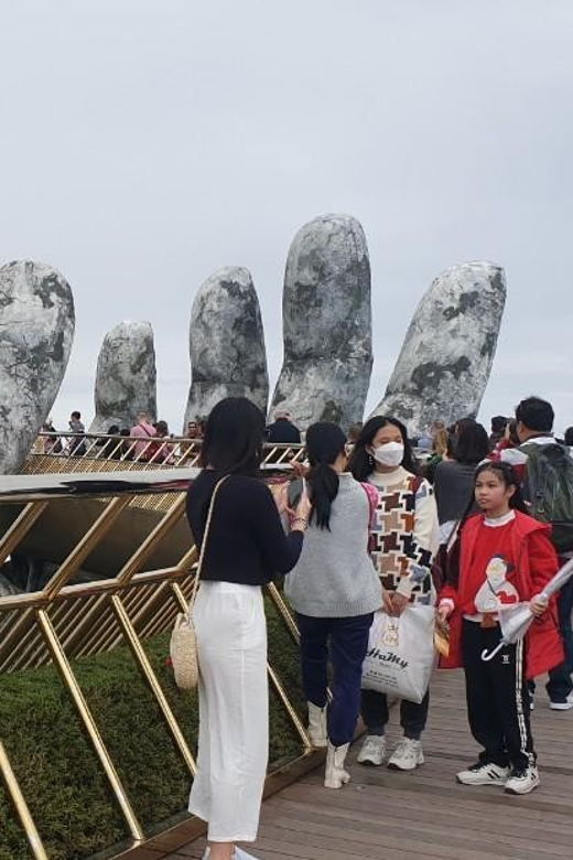 From Da Nang/Hoi An: Golden Bridge Round Trip Car Transfer