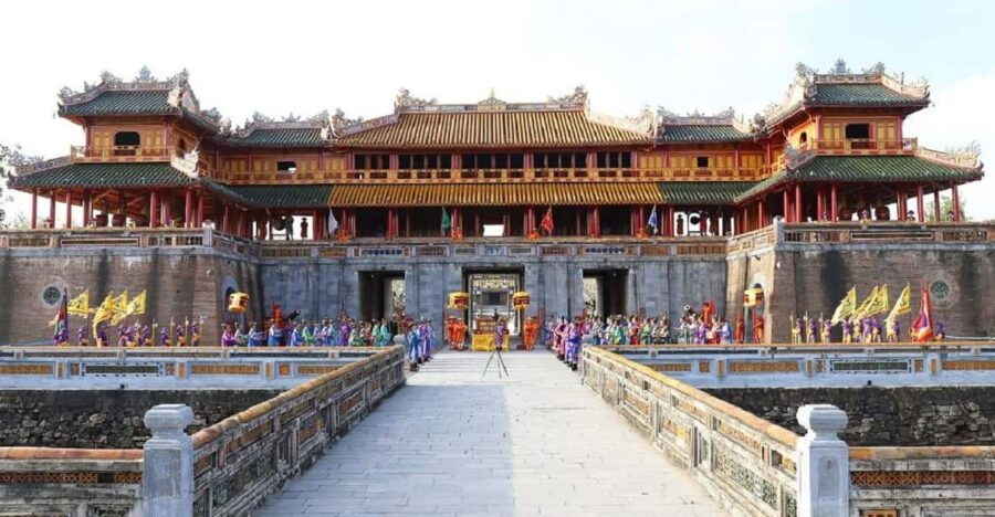 From Da Nang/Hoi An: Hue City Full-Day Group Tour With Lunch