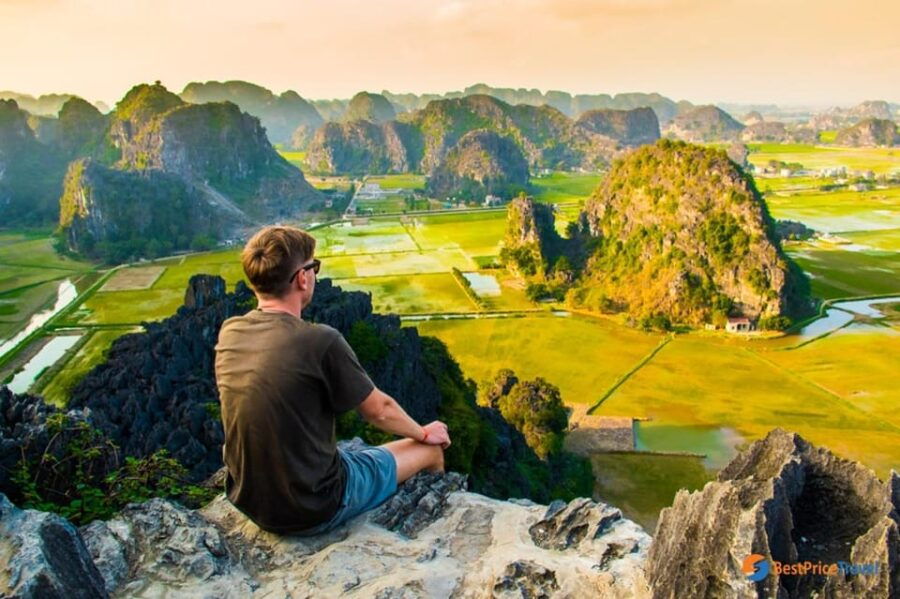 From Ha Noi: Ninh Binh Hoa Lu, Tam Coc/Hang Mua and Mua Cave