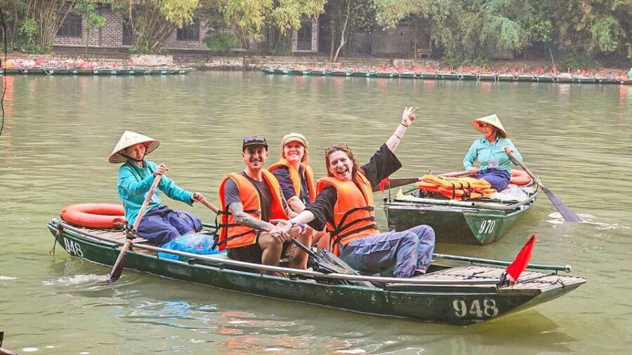 From Hanoi: Bai Dinh Pagoda, Trang An And Mua Cave Day Tour
