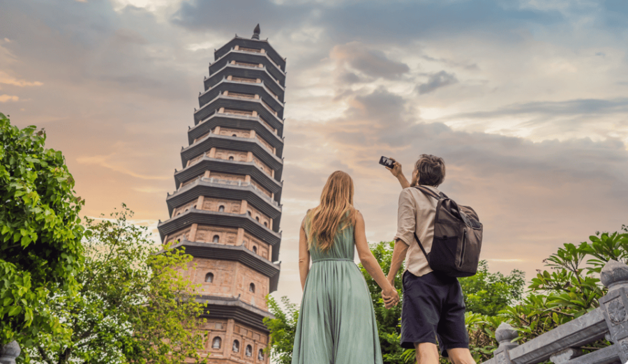 From Hanoi: Bai Dinh, Trang An and Mua Cave Full-Day Tour