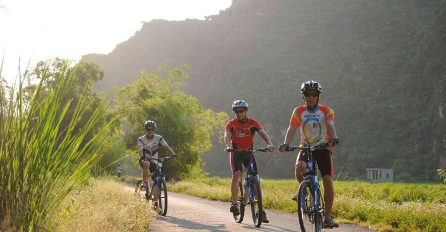 From Hanoi: Bike and Hike Ham Lon Mount and Kayak the Lakes - Detailed Itinerary