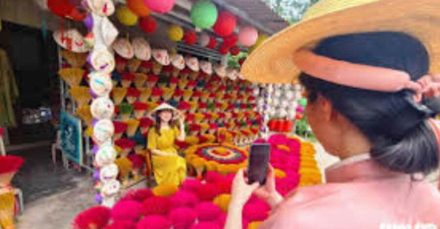 From Hanoi: Incense Village- Bat Trang Ceramics Village Tour