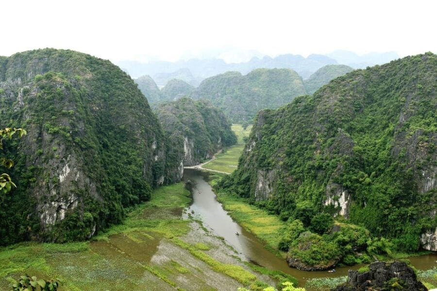 From Hanoi: Ninh Binh, Hoa Lu, Tam Coc, and Mua Cave 1 Day