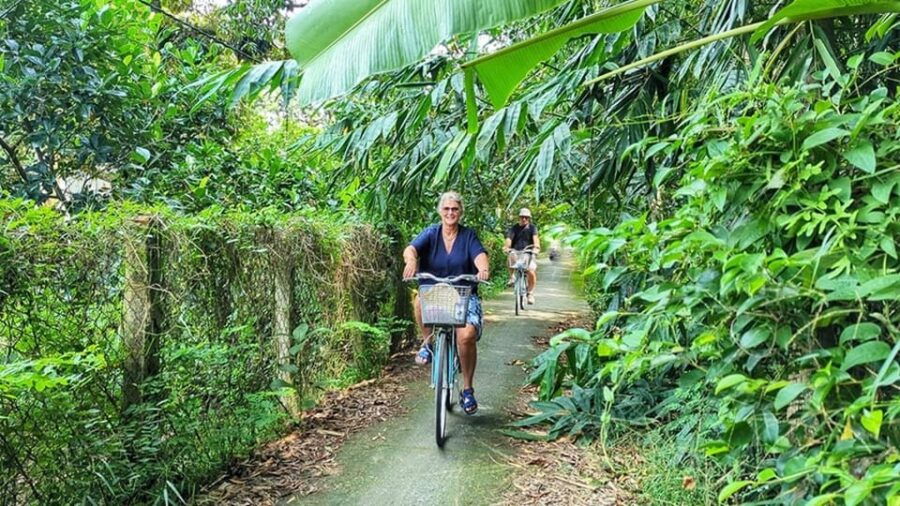 From Ho Chi Minh: Cai Rang and Mekong Delta 2-Days Tour