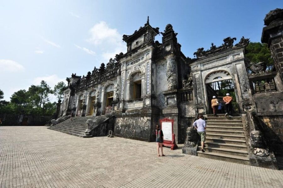 From Hoi An/Da Nang: Hue Imperial City Group Tour With Lunch