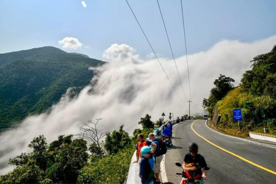 From Hoi An: Private Car Transfer to Hue With Stops