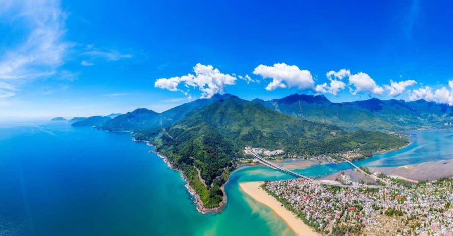 From Hue: Private Car Transfer to Hoi an With Scenic Stops