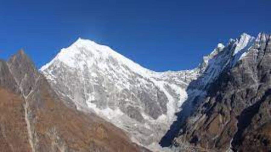 From Kathmandu : 15 Day Langtang & Gosaikunda Private Trek - Trek Overview