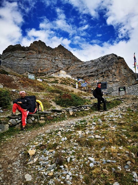 From Kathmandu: 17 Day Annapurna Circuit & Tilicho Lake Trek
