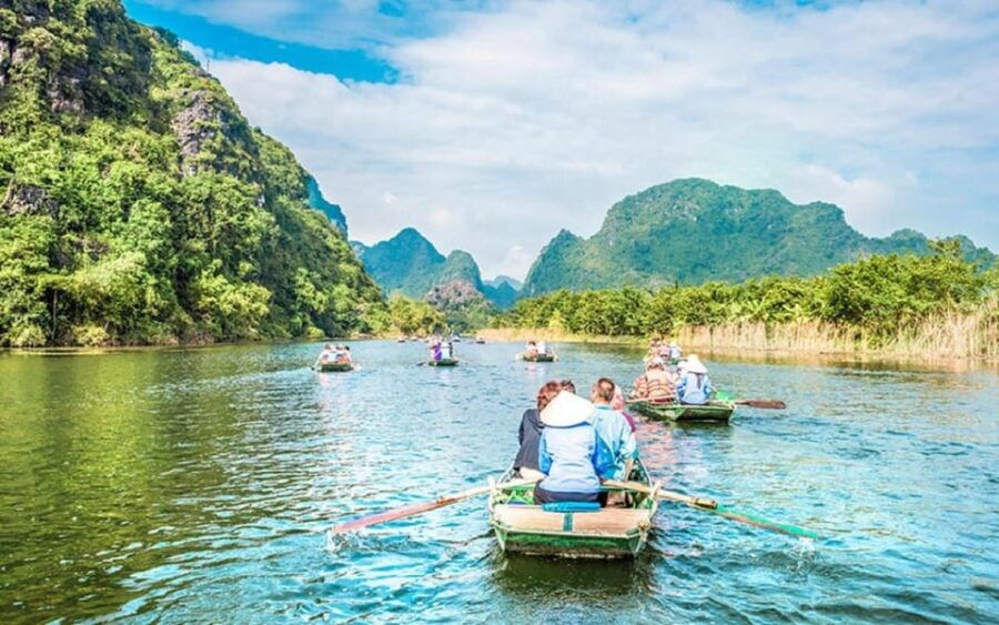 From Ninh Binh/ Ha Noi : Bai Dinh – Trang An – Mua Cave Trip