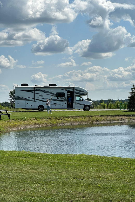 From Toronto: Thousand Islands RV - Motorhome Tour - Tour Overview