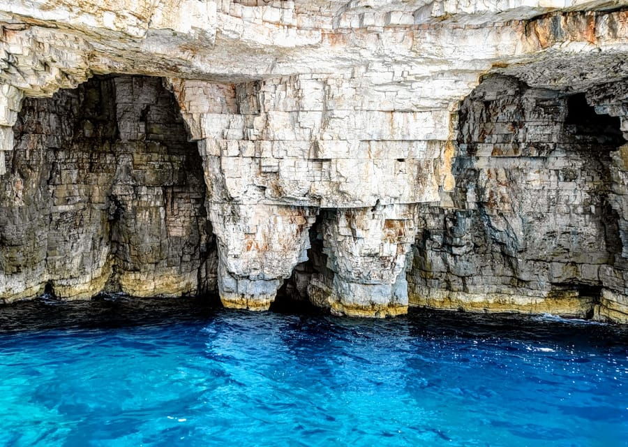 From Vis: Speedboat Tour – Vis, BišEvo & Blue Cave (Private)