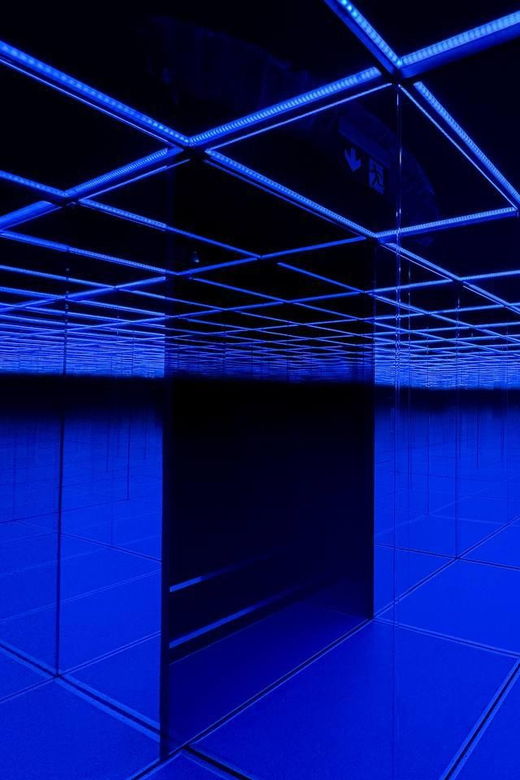 Glass Maze