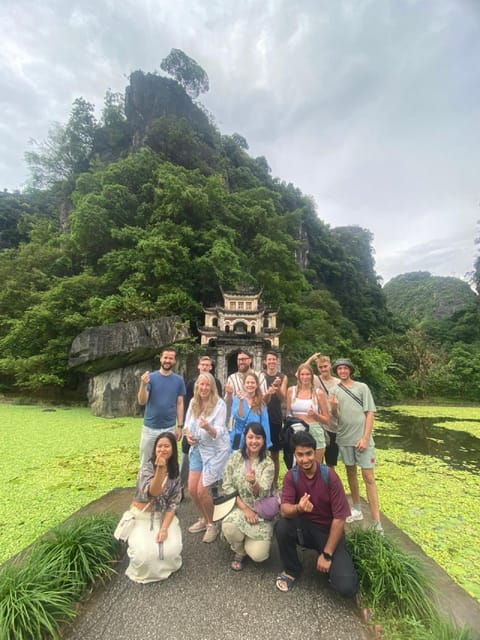 HA NOI: HOA LU – TAM COC – MUA CAVE – 1 DAY TRIP BY LIMOUSINE