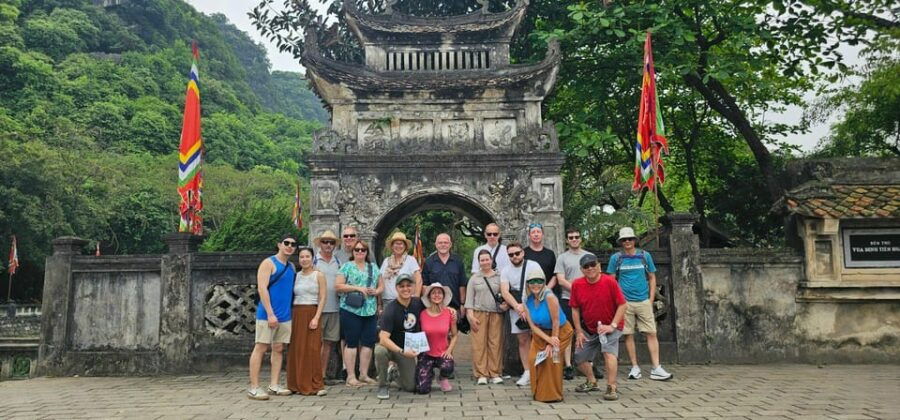 Ha Noi: Hoa Lu, Trang An, Hang Mua Exploring Ninh Binh 1 Day