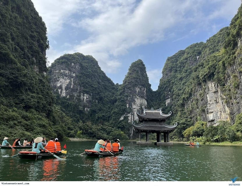 HA NOI: HOA LU – TRANG AN – MUA CAVE DAY TRIP BY LIMOUSINE