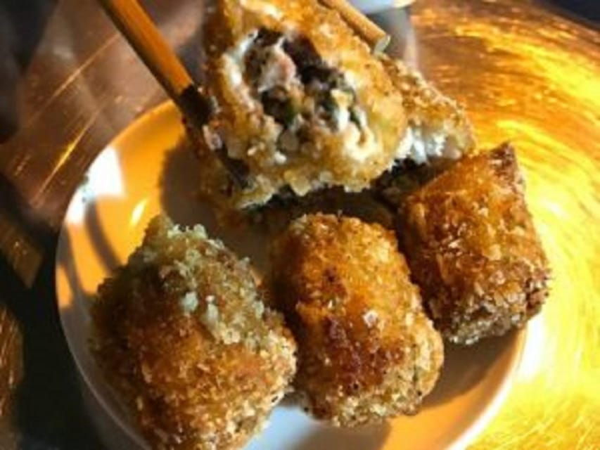 Ha Noi : Small Group Hanoi Street Food Tour