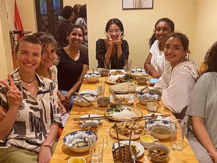 Hanoi: Apron up Cooking Private Class With Market Trip
