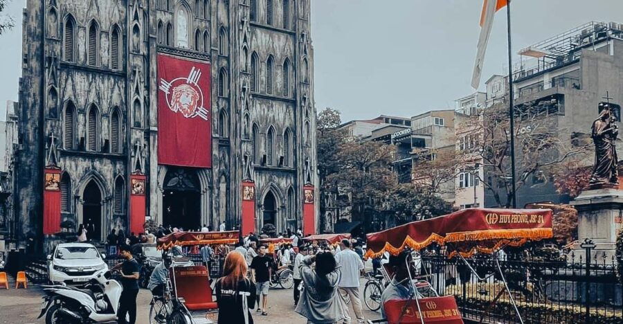 Hanoi: Half-Day City Tour With Cyclo and Train Street, Food